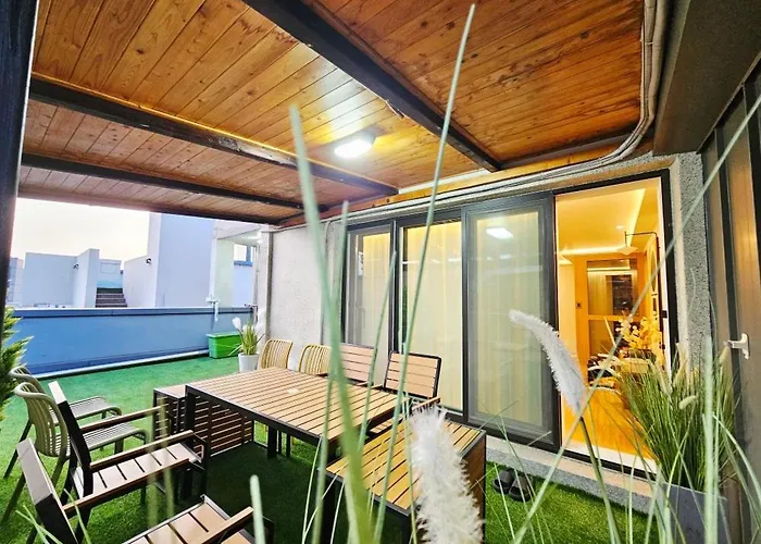 서울역 500미터 Namsan Terrace 남산아래 테라스에서 시티뷰 멋진곳 * Seúl